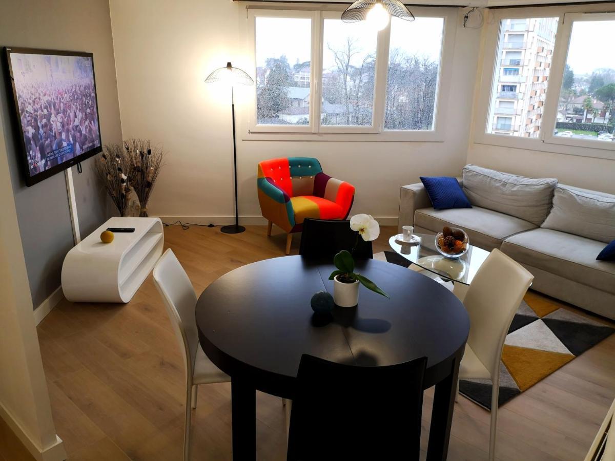 Appartement tout confort 2 chbres - 72m2 - avec terrasse et vue Pyrénées Pau Extérieur photo