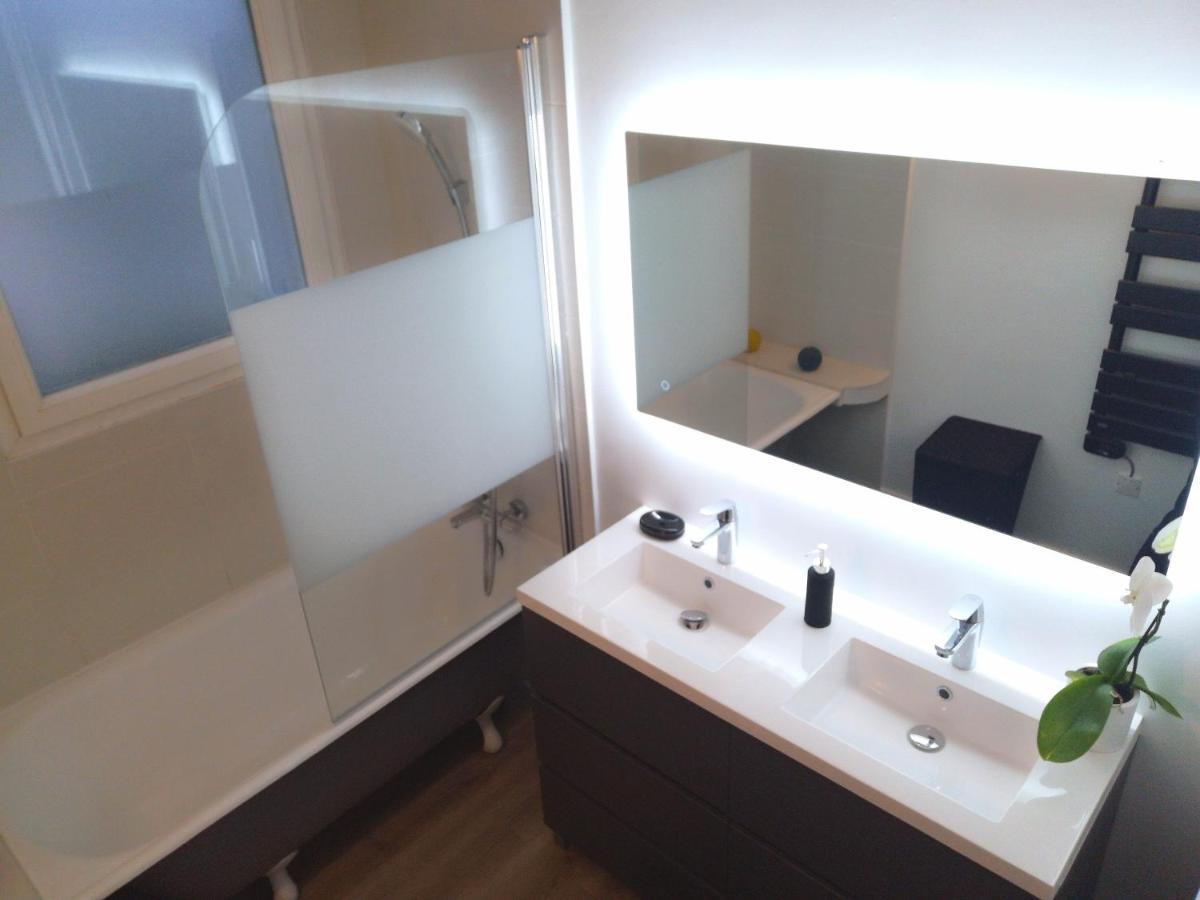 Appartement tout confort 2 chbres - 72m2 - avec terrasse et vue Pyrénées Pau Extérieur photo